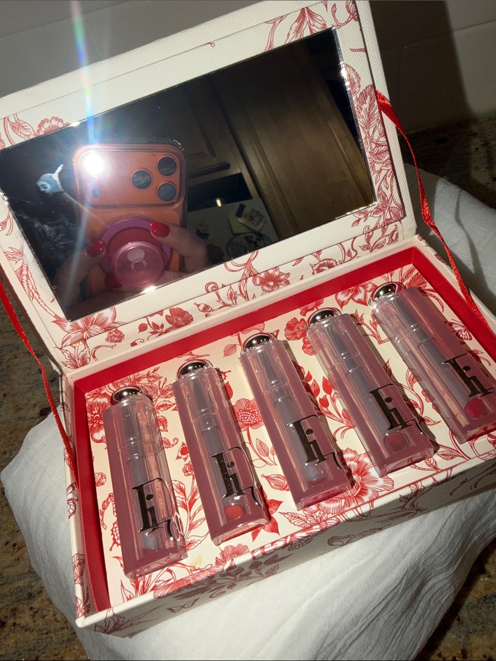 Unknown Brand Red Lipstick Set with Mirror
